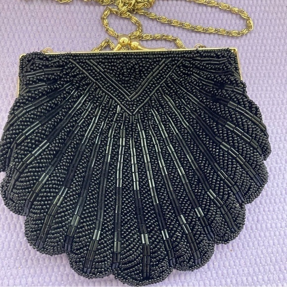 Black Beaded Clutch Purse Clam Shell Shoulder Bag 7” X 6”  with a 17” Chain Drop - Picture 3 of 9